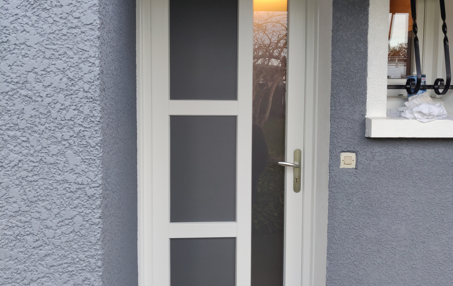 Notre gamme de portes d'entrée en PVC CLASSIQUE et PVC CONTEMPORAINE à Toul